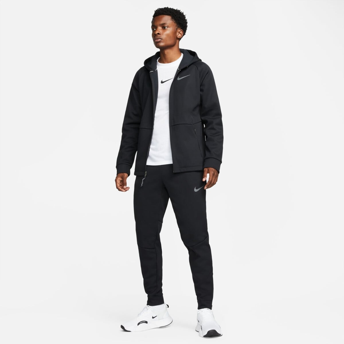NIKE THERMA SPHERE MEN'S THERMA-FIT HOODED FITNESS JACKET striukės
