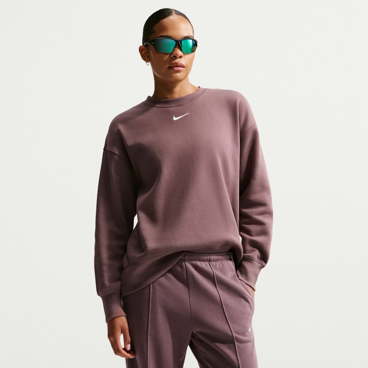 NIKE SPORTSWEAR PHOENIX FLEECE OVERSIZED CREW-NECK SWEATSHIRT