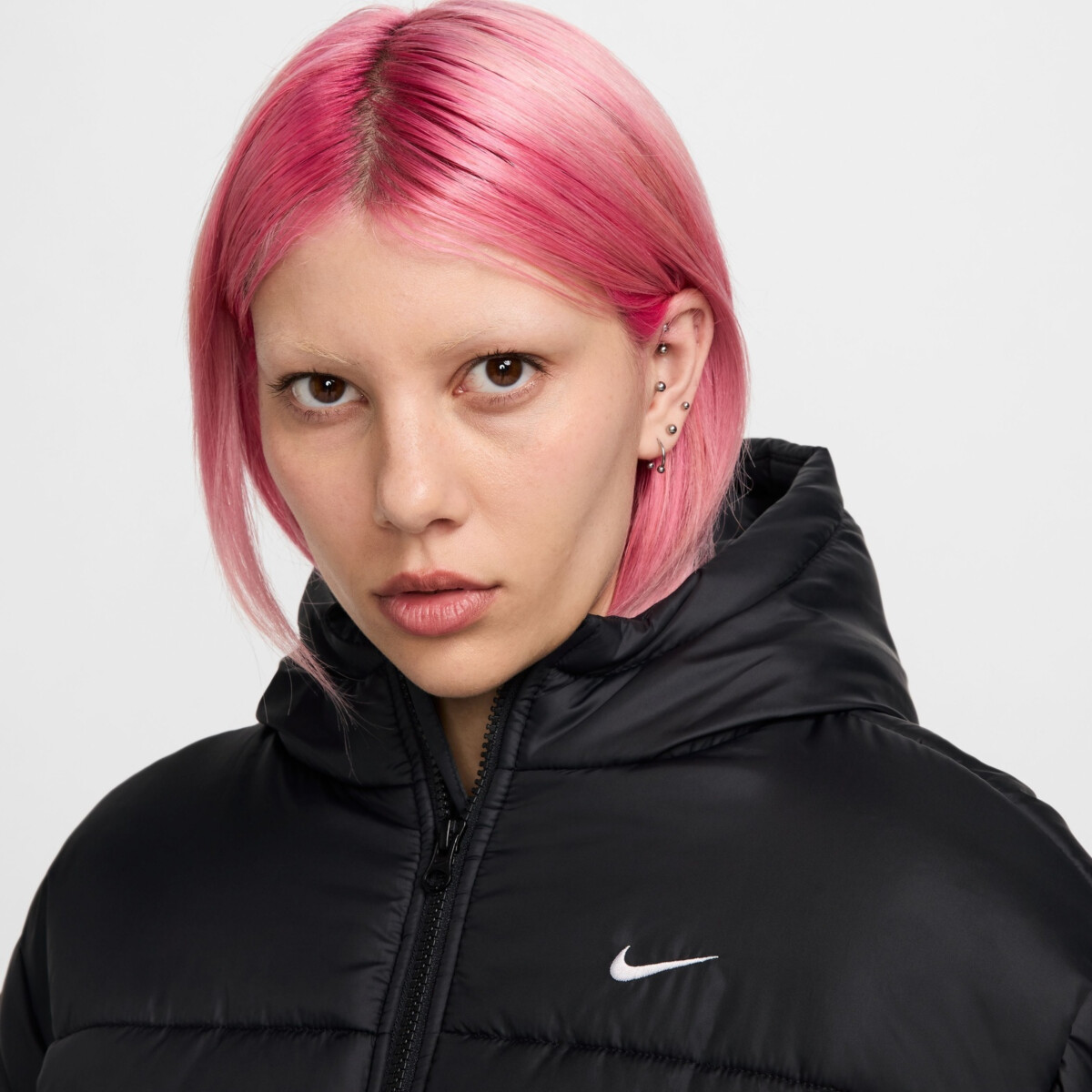 NIKE SPORTSWEAR CLASSIC PUFFER THERMA-FIT LOOSE HOODED JACKET