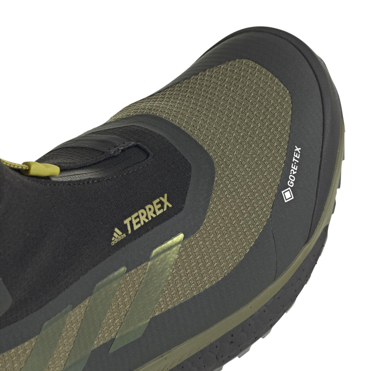 ADIDAS TERREX FREE HIKER COLD.RDY HIKING BOOTS batai
