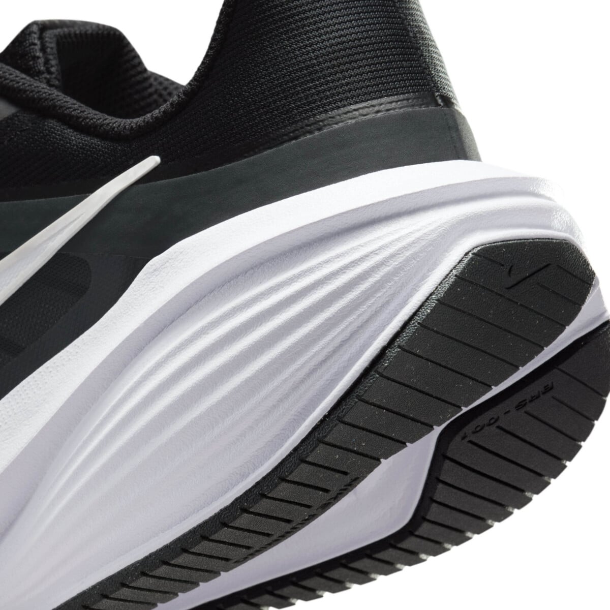 NIKE DOWNSHIFTER 14 ROAD RUNNING SHOE bėgimo batai