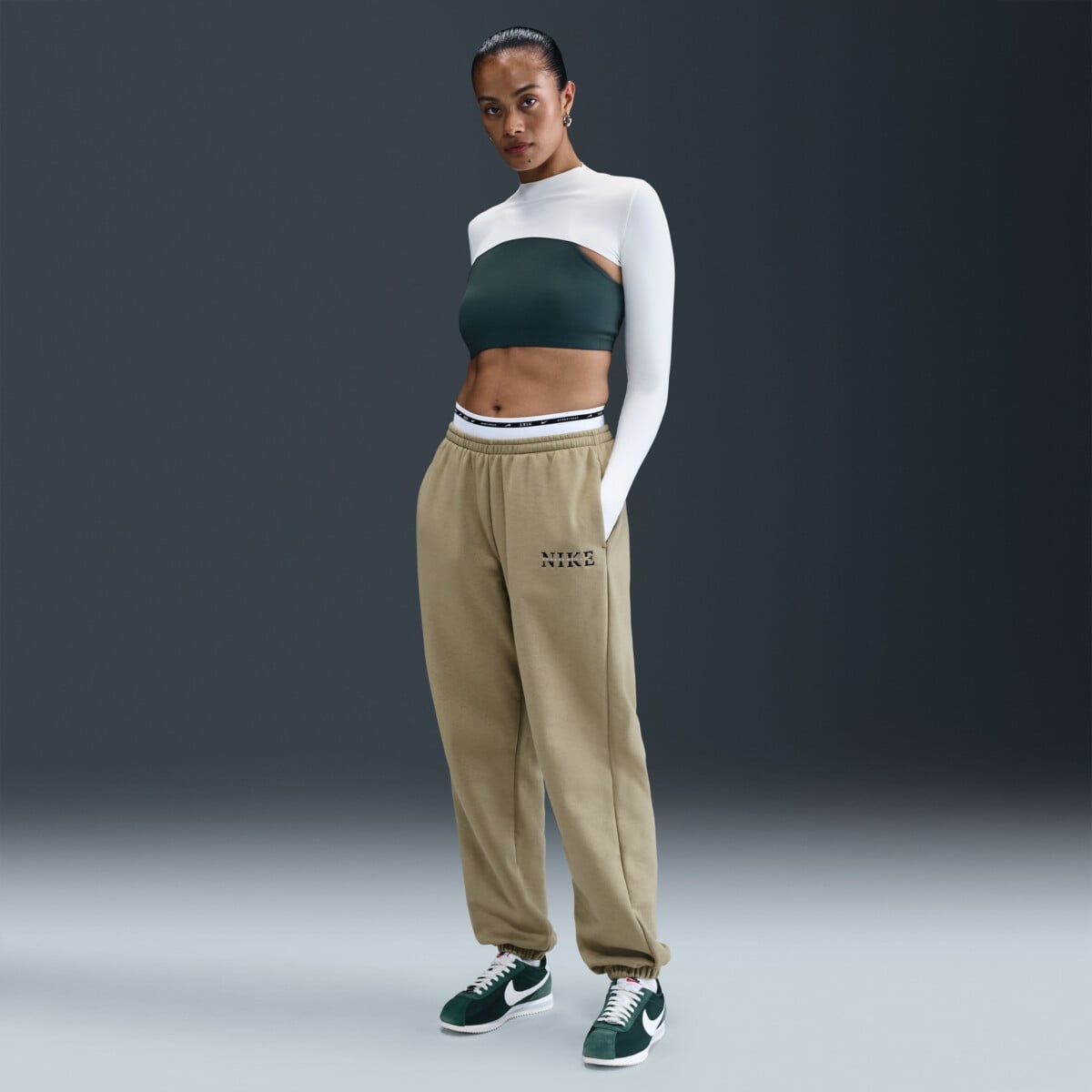 ヒロンズ NIKE SPORTSWEAR PHOENIX FLEECE HIGH RISE kelnės