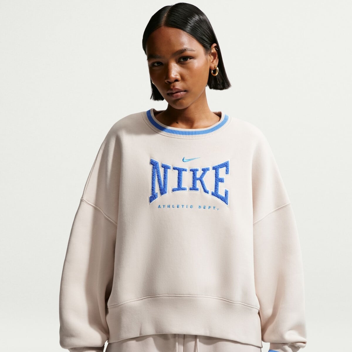 NIKE SPORTSWEAR PHOENIX FLEECE OVERSIZED CREW-NECK SWEATSHIRT