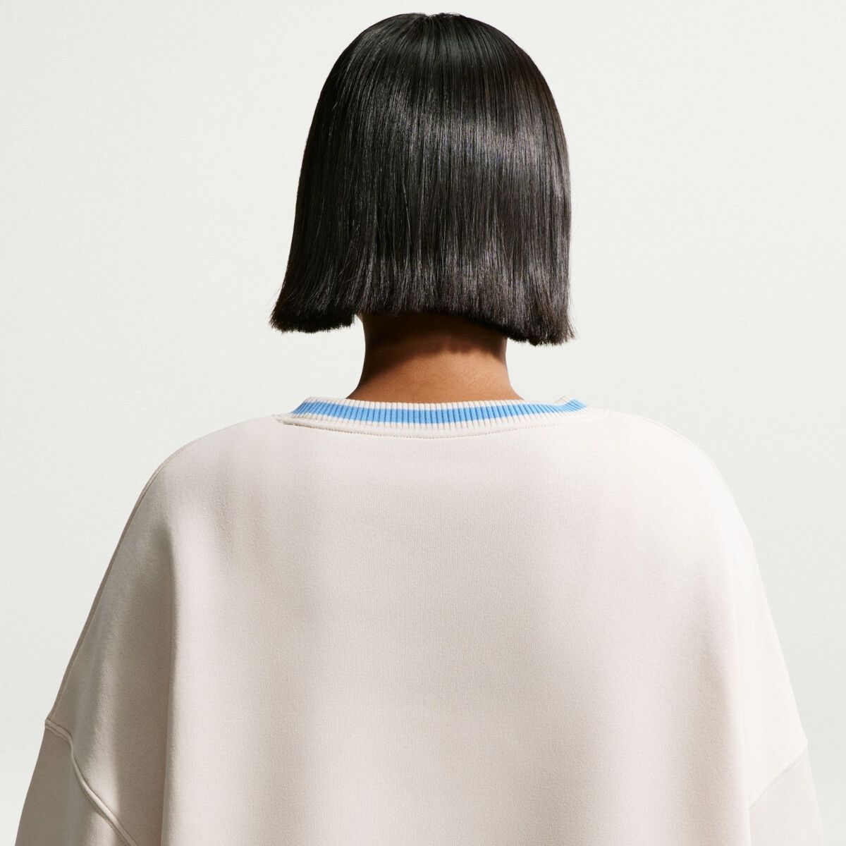 NIKE SPORTSWEAR PHOENIX FLEECE OVERSIZED CREW-NECK SWEATSHIRT