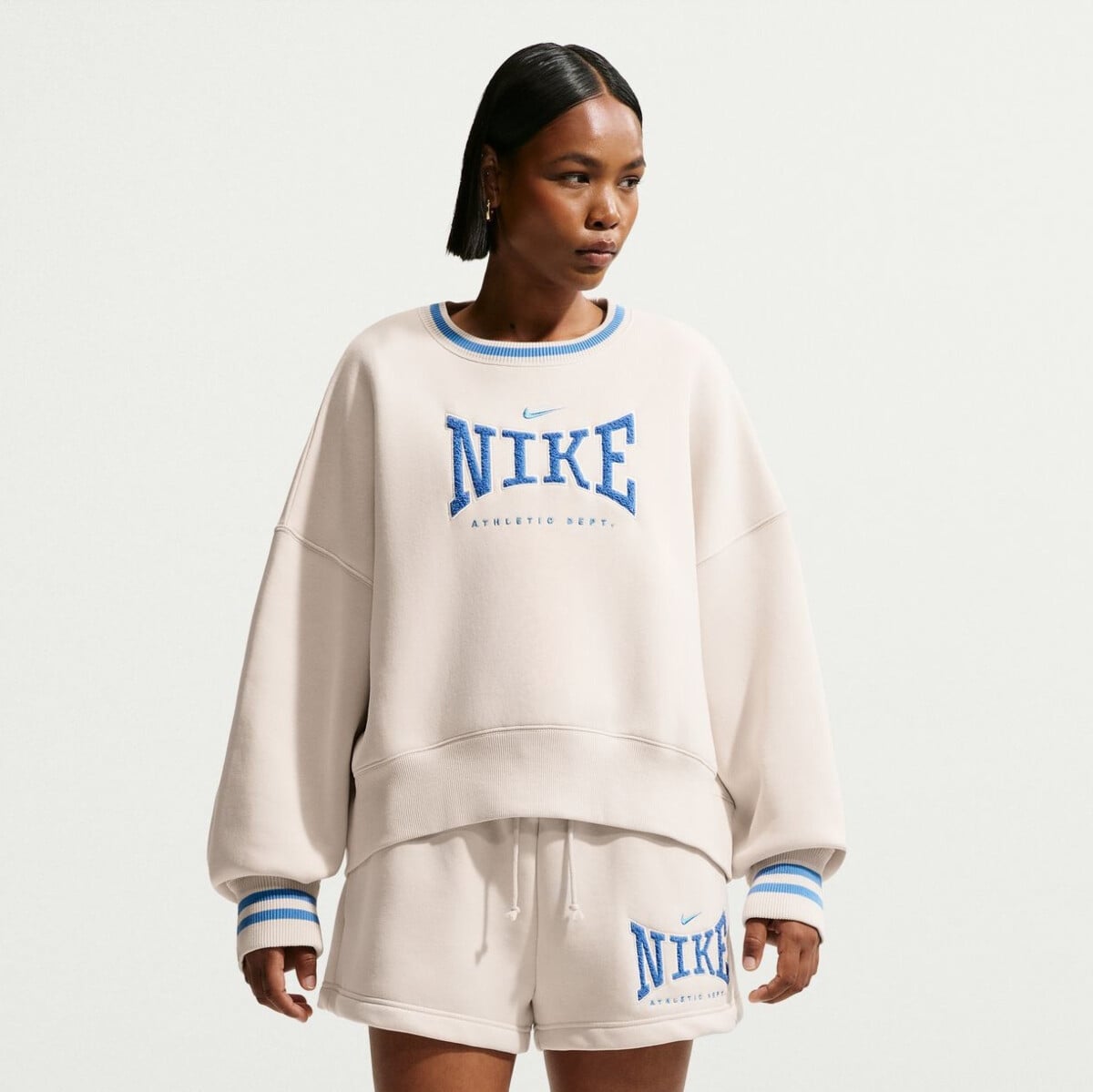 NIKE SPORTSWEAR PHOENIX FLEECE OVERSIZED CREW-NECK SWEATSHIRT