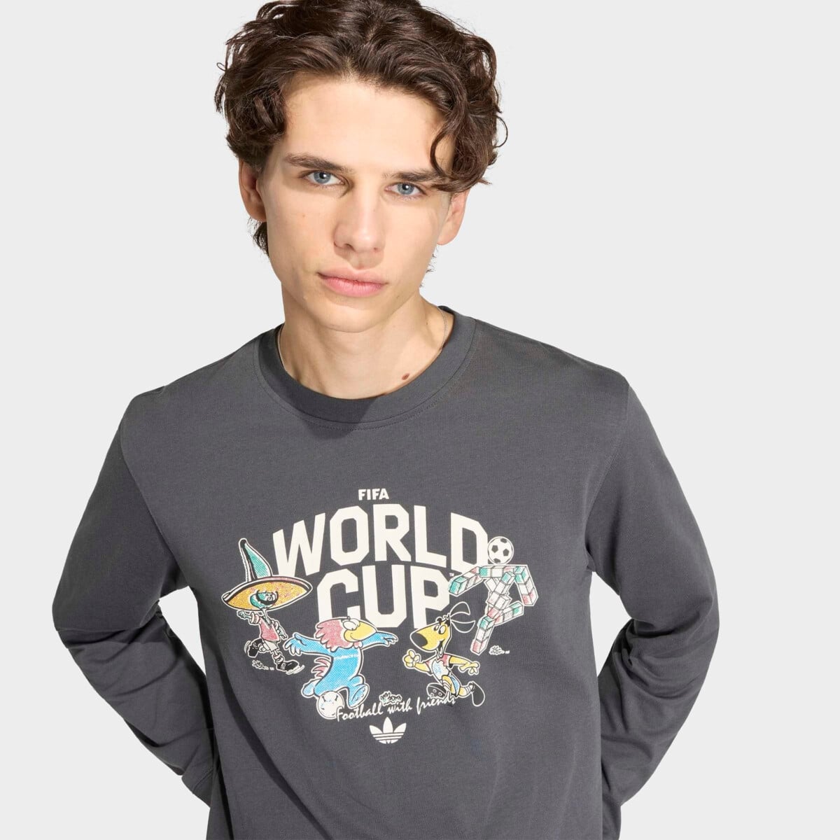 ADIDAS FIFA WORLD CUP 2026 MASCOT LONG SLEEVE T-SHIRT marškinėliai