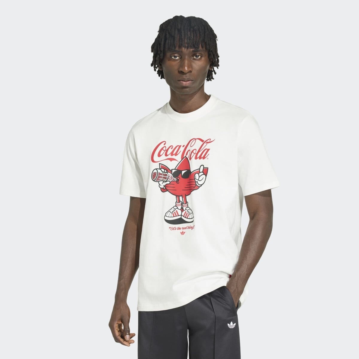 COCO DEAL - k ADIDAS ORIGINALS X COCA-COLA CLASSIC SPORT GRAPHIC TREFFIE T-SHIRT