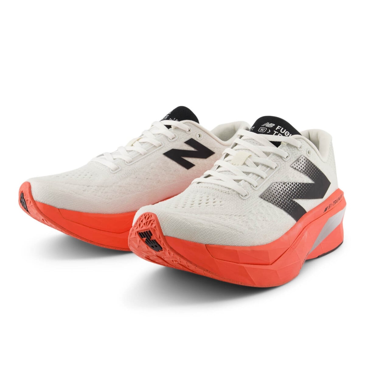 UC NEW BALANCE FUELCELL SUPERCOMP TRAINER V3 ROAD RUNNING SHOES