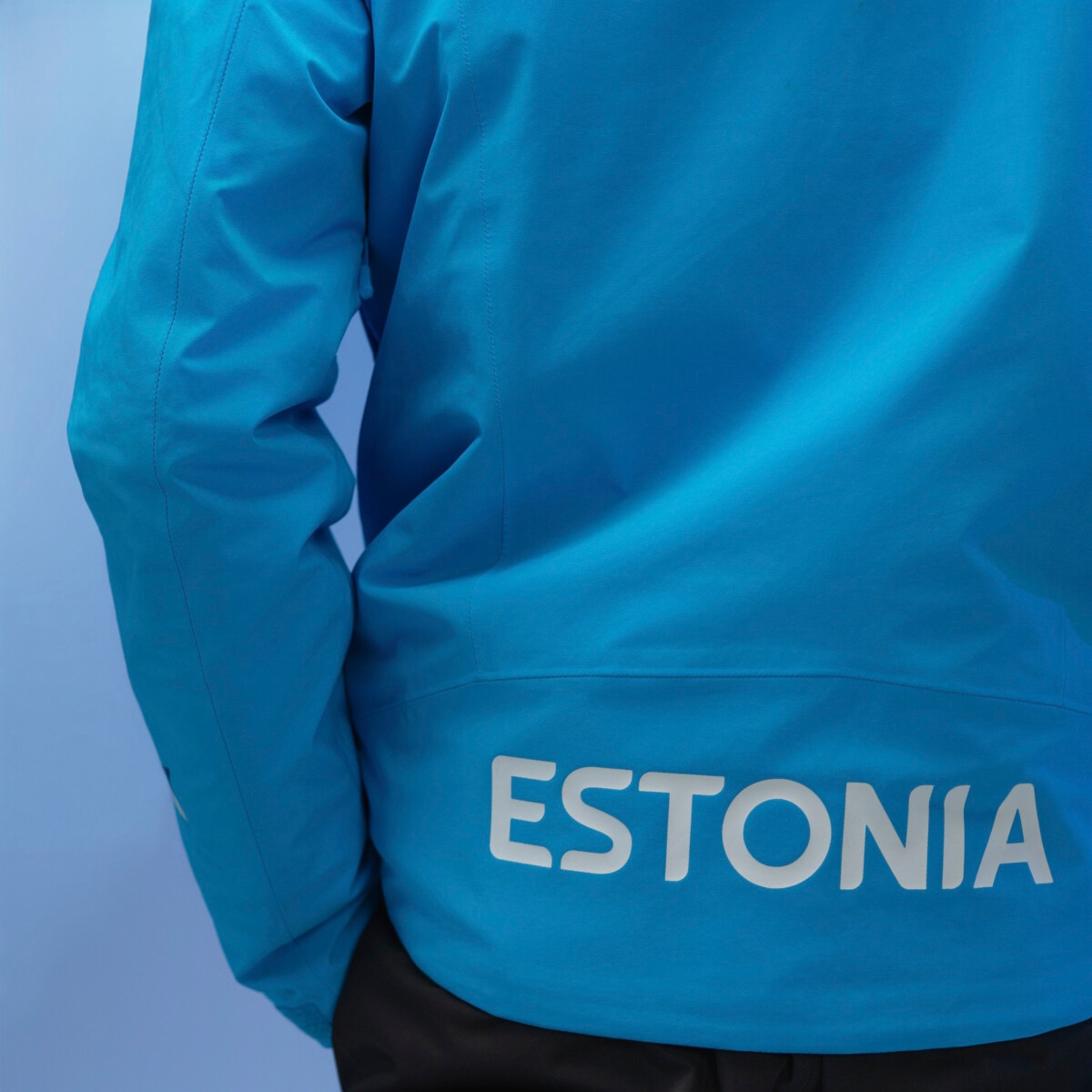 OM26 ESTONIA HELLY HANSEN ALPHA 4.0 JACKET striukės ir parkos