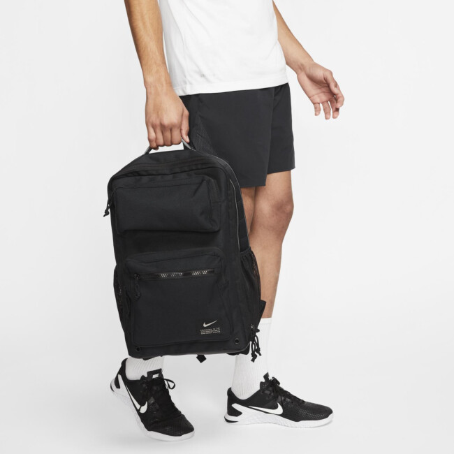 NIKE - 【NIKE】BTC Vapor Speed Training Backpack Nike Vapor Speed 2.0 Training Backpack (Black/Red) : Amazon