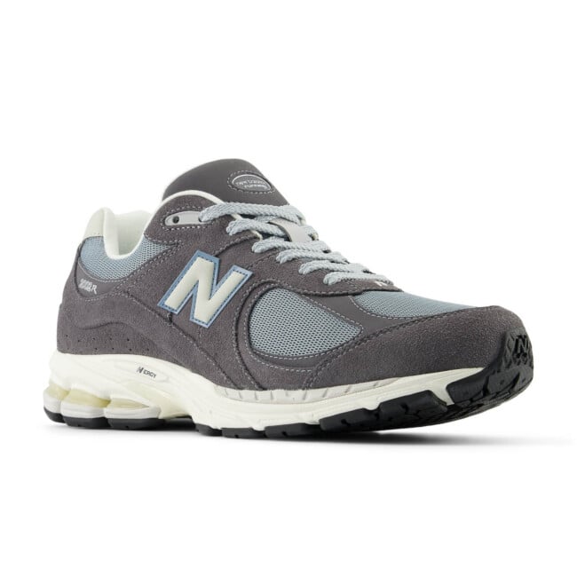 New-Balance-2002R-atmos-